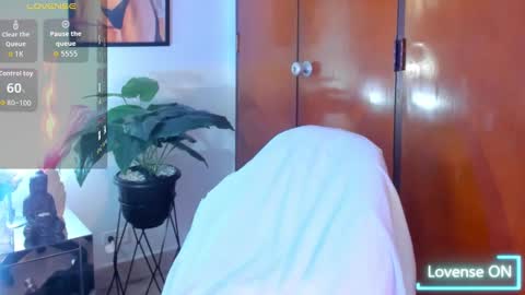 abby_blue01 online show from 09-16-25, 12:55