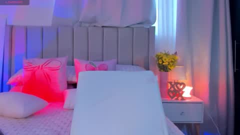 abby_blue01 online show from 03-19-26, 10:47