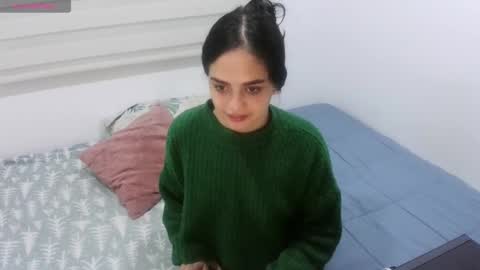 Snapshot of abby_jensen chatting on 10-17-25, 04:04 abby jense online show from 10-17-25, 04:04