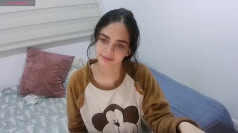 Snapshot of abby_jensen chatting on 10-18-25, 02:47 abby jense online show from 10-18-25, 02:47