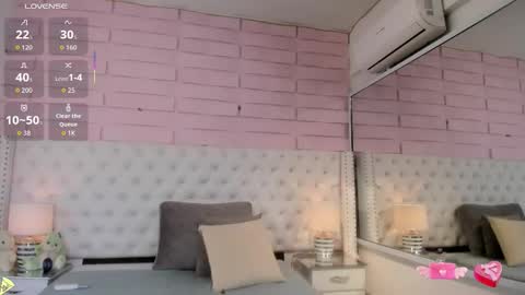 Snapshot of abby_joule chatting on 11-10-25, 03:11 Abby online show from 11-10-25, 03:11