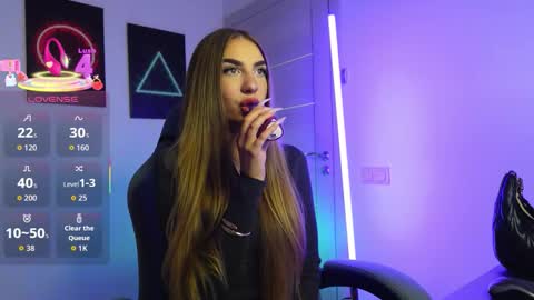 ABBY LAKER online show from 10-11-25, 06:12