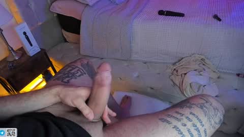 Snapshot of abbyandchris1 chatting on 01-09-25, 09:05 START TRANSMISSION ---- AM COLOMBIA TIME online show from 01-09-25, 09:05