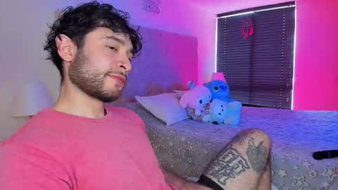 Snapshot of abbyandchris1 chatting on 10-03-25, 05:21 START TRANSMISSION ---- AM COLOMBIA TIME online show from 10-03-25, 05:21