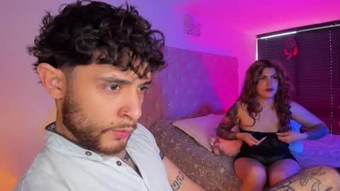 Snapshot of abbyandchris1 chatting on 10-10-25, 01:10 START TRANSMISSION ---- AM COLOMBIA TIME online show from 10-10-25, 01:10