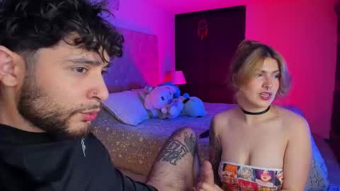 Snapshot of abbyandchris1 chatting on 10-12-25, 11:04 START TRANSMISSION ---- AM COLOMBIA TIME online show from 10-12-25, 11:04