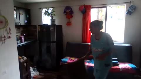 Abby online show from 05-25-26, 04:35