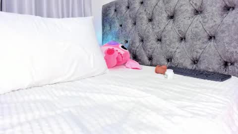 Abby online show from 02-28-25, 03:37