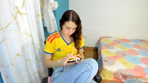 sara online show from 07-03-26, 10:49