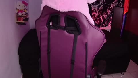 Snapshot of abbylizzyxx chatting on 02-08-25, 01:22 Abby Lizzy online show from 02-08-25, 01:22