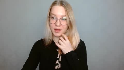 Abby Lovense is active online show from 02-07-25, 09:58