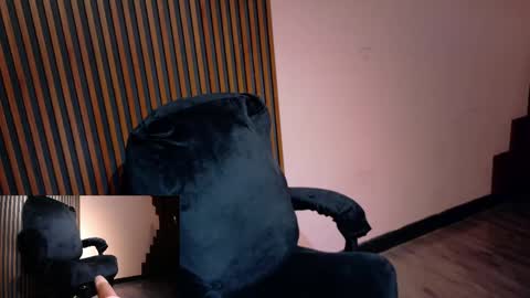 Snapshot of abbystones chatting on 05-20-26, 01:06 Abby Stones online show from 05-20-26, 01:06