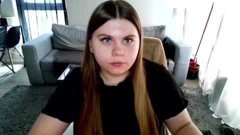 Snapshot of abbyvibe chatting on 10-08-25, 10:24 abbyvibe online show from 10-08-25, 10:24