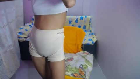 abbywinter18 online show from 09-30-25, 10:20