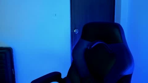 Snapshot of abelasburgo chatting on 12-20-24, 02:41 Independence model AbelAsburgo online show from 12-20-24, 02:41