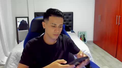 Snapshot of abelasburgo chatting on 12-21-24, 02:30 Independence model AbelAsburgo online show from 12-21-24, 02:30