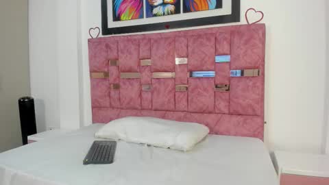 Snapshot of abella_lov chatting on 10-02-25, 12:12 abella_lov online show from 10-02-25, 12:12