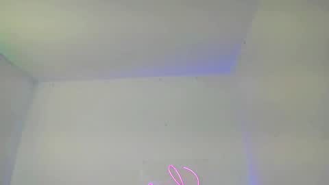 Snapshot of abellaconnor chatting on 01-12-25, 02:45 Abella and Kendra online show from 01-12-25, 02:45