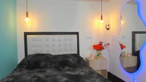 Snapshot of abellaconnor chatting on 10-24-25, 10:28 Abella and Kendra online show from 10-24-25, 10:28