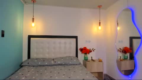 Snapshot of abellaconnor chatting on 11-11-25, 11:38 Abella and Kendra online show from 11-11-25, 11:38