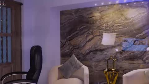 Snapshot of abellacroft chatting on 09-13-25, 01:44 Abella online show from 09-13-25, 01:44