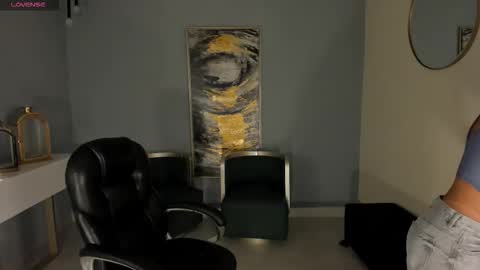 Snapshot of abellacroft chatting on 02-05-26, 11:59 Abella online show from 02-05-26, 11:59