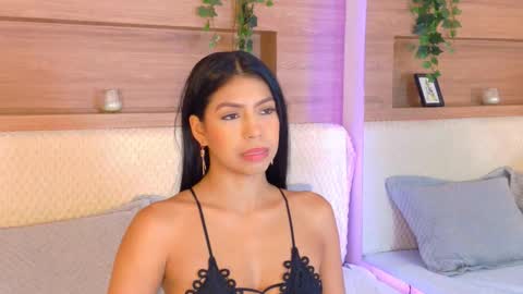 Snapshot of abiehils chatting on 02-05-26, 11:37 abiehils online show from 02-05-26, 11:37