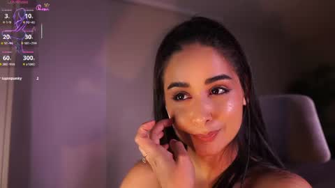 Snapshot of abigail_adamss_ chatting on 07-20-26, 05:48 Abigail online show from 07-20-26, 05:48