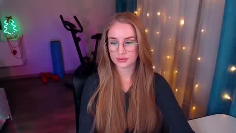 Snapshot of abigail_flex chatting on 12-08-24, 03:45 Anna online show from 12-08-24, 03:45