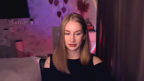 Snapshot of abigail_flex chatting on 10-27-25, 04:55 Anna online show from 10-27-25, 04:55