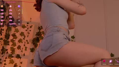Snapshot of abigailforl chatting on 05-15-26, 05:36 abigailforl online show from 05-15-26, 05:36