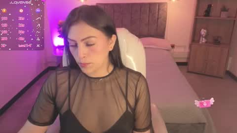 Snapshot of abiigaiil_ chatting on 12-21-25, 06:37 Abigail online show from 12-21-25, 06:37