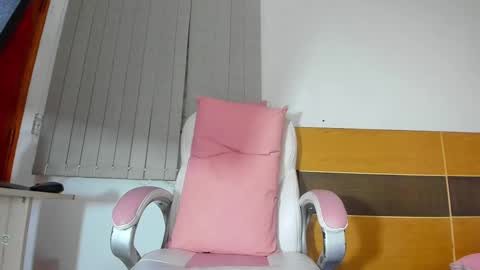 Abigail online show from 02-11-25, 09:20