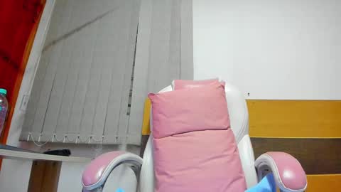 Abigail online show from 02-25-25, 06:14