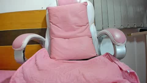 Abigail online show from 03-11-25, 09:24