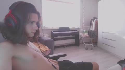 hi  cum in pvt noi extra tip online show from 02-06-25, 11:32