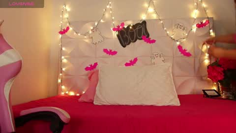 Snapshot of abril1_gh chatting on 10-07-25, 10:01 Abril online show from 10-07-25, 10:01