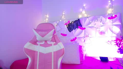 Snapshot of abril1_gh chatting on 10-08-25, 09:40 Abril online show from 10-08-25, 09:40