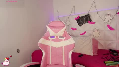 Snapshot of abril1_gh chatting on 10-10-25, 11:09 Abril online show from 10-10-25, 11:09