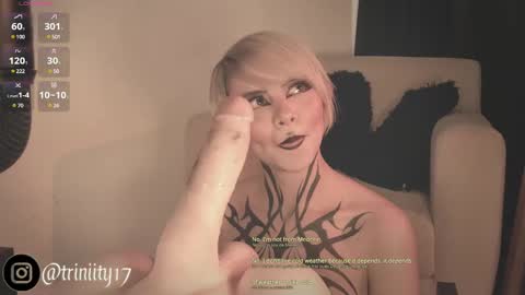 Snapshot of abril__colen chatting on 12-15-24, 07:21 April online show from 12-15-24, 07:21