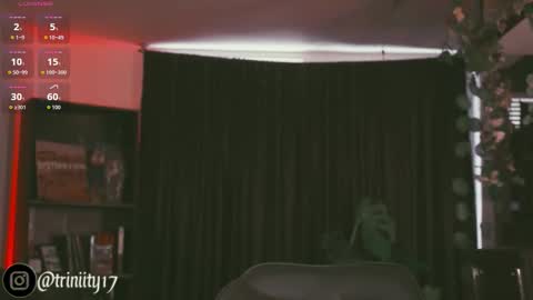 Snapshot of abril__colen chatting on 09-13-25, 05:13 April online show from 09-13-25, 05:13