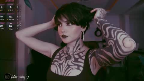 Snapshot of abril__colen chatting on 12-19-25, 10:28 April online show from 12-19-25, 10:28