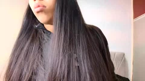 Snapshot of abril_matthews chatting on 12-11-24, 12:12 ABRIL MATTHEWS online show from 12-11-24, 12:12