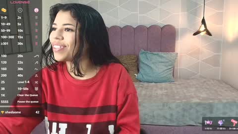 Snapshot of abril_matthews chatting on 12-24-24, 11:06 ABRIL MATTHEWS online show from 12-24-24, 11:06