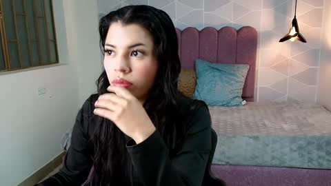 Snapshot of abril_matthews chatting on 01-11-25, 12:07 ABRIL MATTHEWS online show from 01-11-25, 12:07