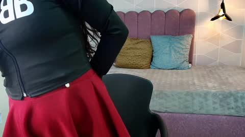 Snapshot of abril_matthews chatting on 01-11-25, 08:10 ABRIL MATTHEWS online show from 01-11-25, 08:10