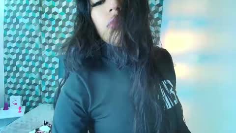 Snapshot of abril_matthews chatting on 02-05-25, 12:06 ABRIL MATTHEWS online show from 02-05-25, 12:06