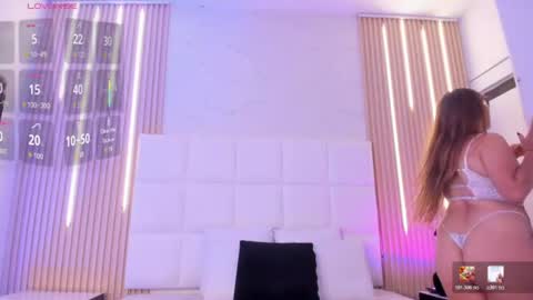 abril_snow online show from 07-15-26, 08:03