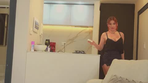 Abril Colls online show from 11-04-25, 06:45