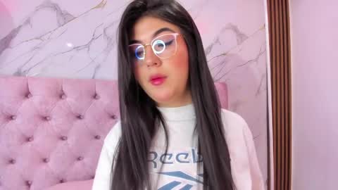 Abril online show from 05-15-26, 11:39